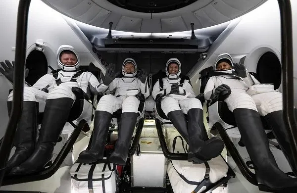 crew-8-astronauts-return-to-earth-after-eight-months-in-space