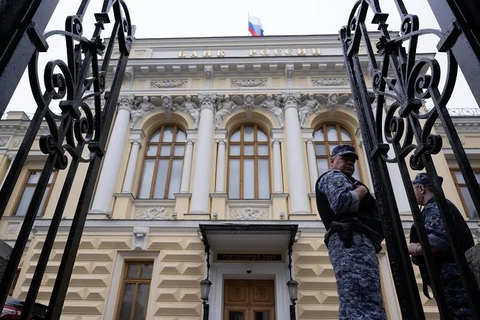 tsentrobank-rf-vstanovyv-rekordnu-stavku-shcho-zmusylo-pidniaty-yii-do-21percent