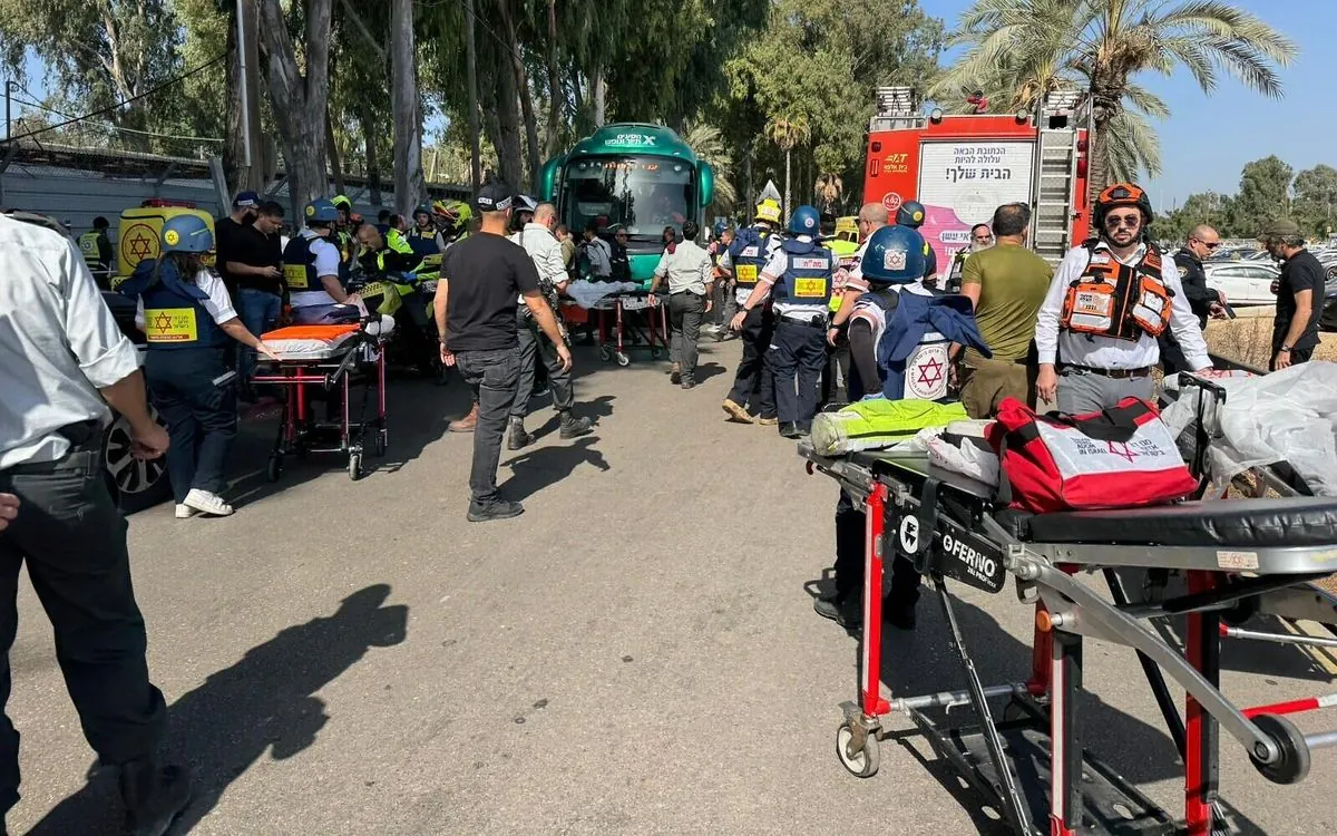 A truck rammed into a bus stop near Tel Aviv: there are wounded