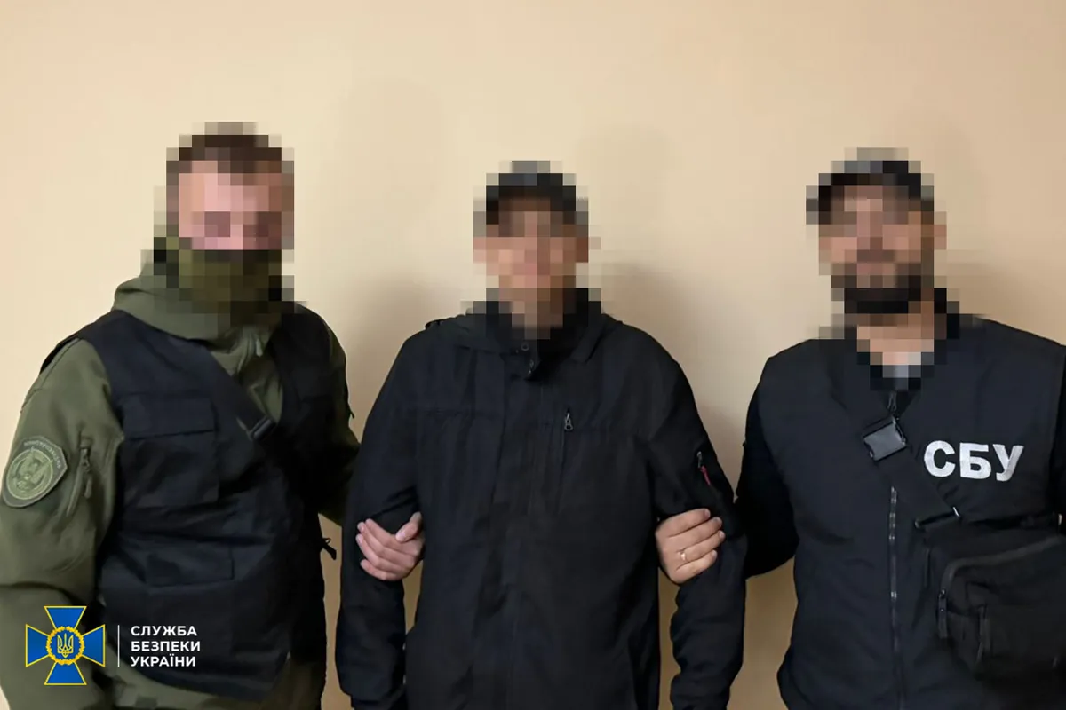 kherson-region-russian-intelligence-agent-posing-as-ukrainian-armed-forces-serviceman-detained