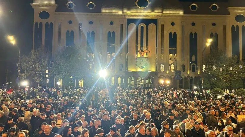 Rally over election fraud begins in Tbilisi, main avenue blocked