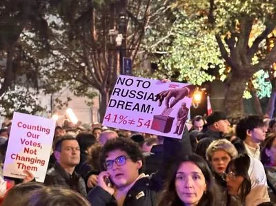 Protesters in Tbilisi booed Orban's motorcade