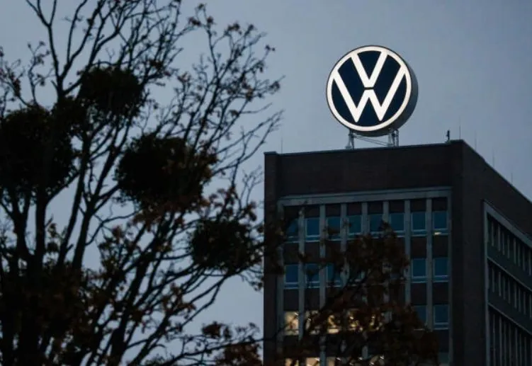 Volkswagen records a significant drop in profits