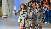 Chinese spacecraft with the first female engineer arrives at the Chinese station