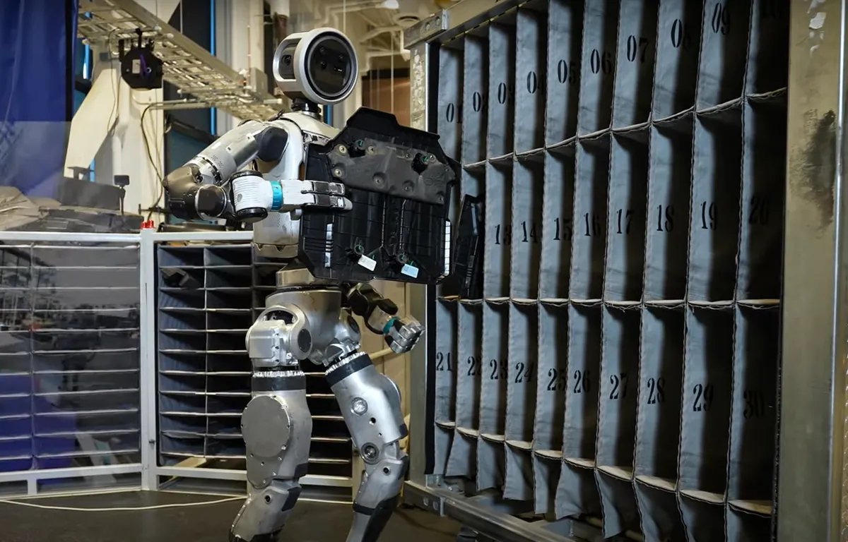 boston-dynamics-shows-a-robot-that-can-autonomously-sort-engine-parts