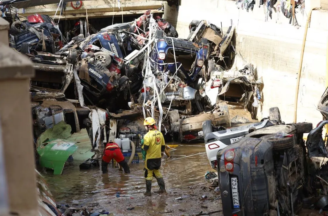 Large-scale flooding in Spain: more than 200 victims