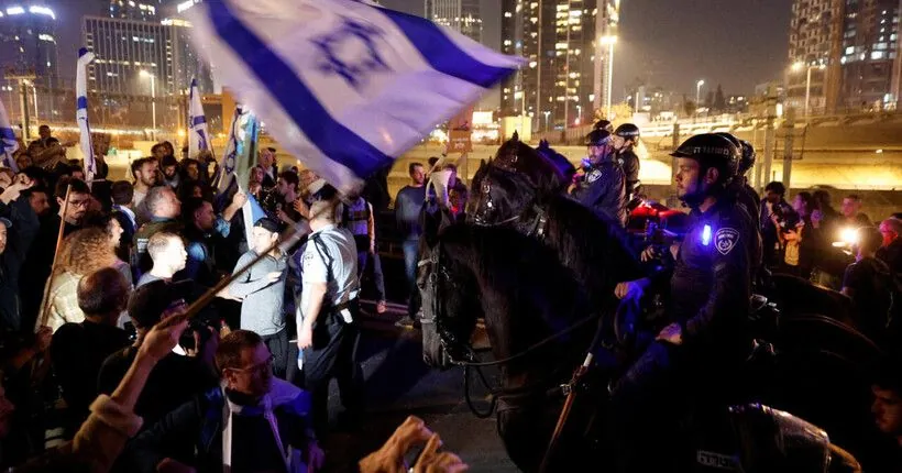 protests-against-dismissal-of-defense-minister-begin-in-israel