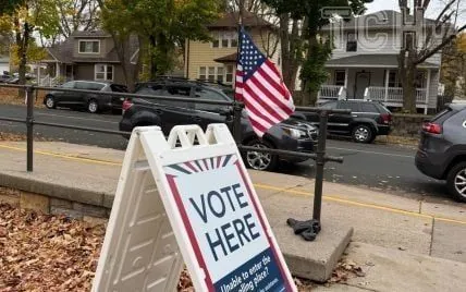 us-elections-first-exit-poll-results-from-key-states