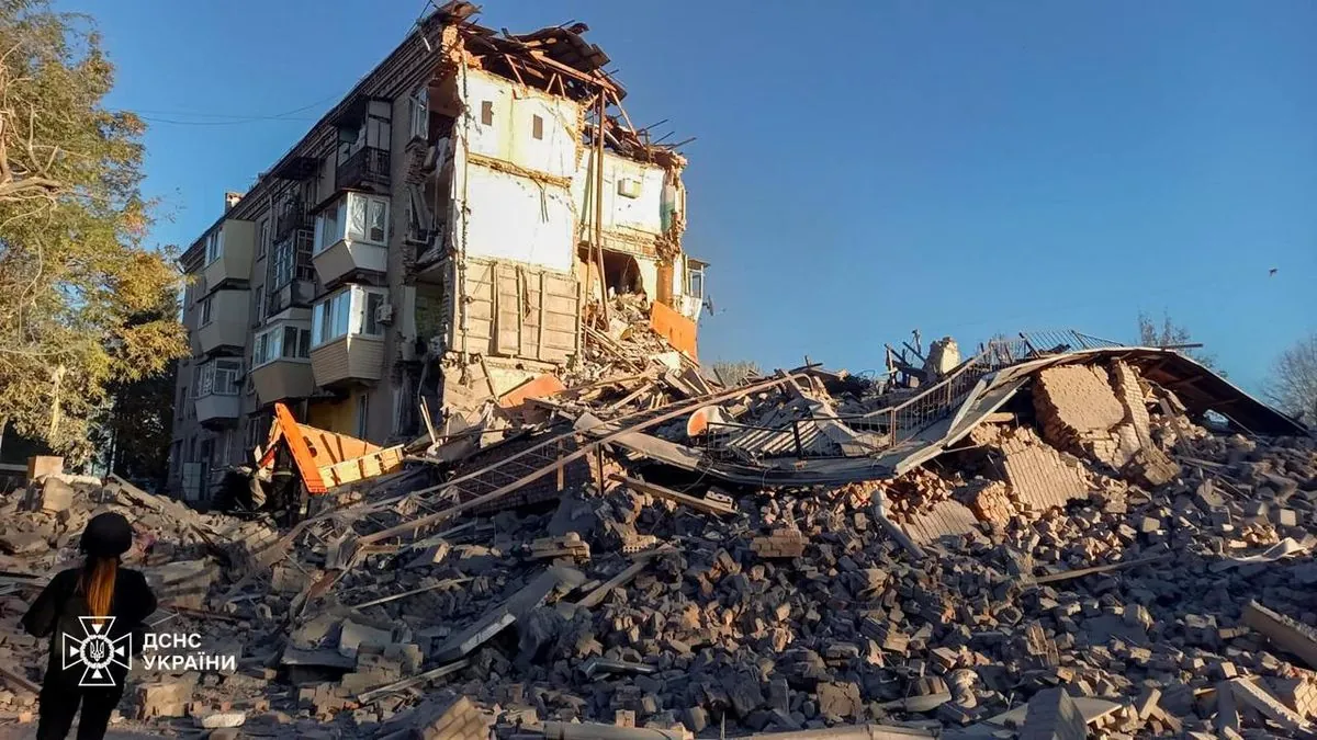 Number of victims of missile attack on Zaporizhzhia rises to 4, search for people under rubble - Interior Ministry