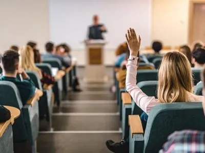 На оккупированной Луганщине вступление студентов в кремлевское "движение первых" станет обязательным - ЦНС