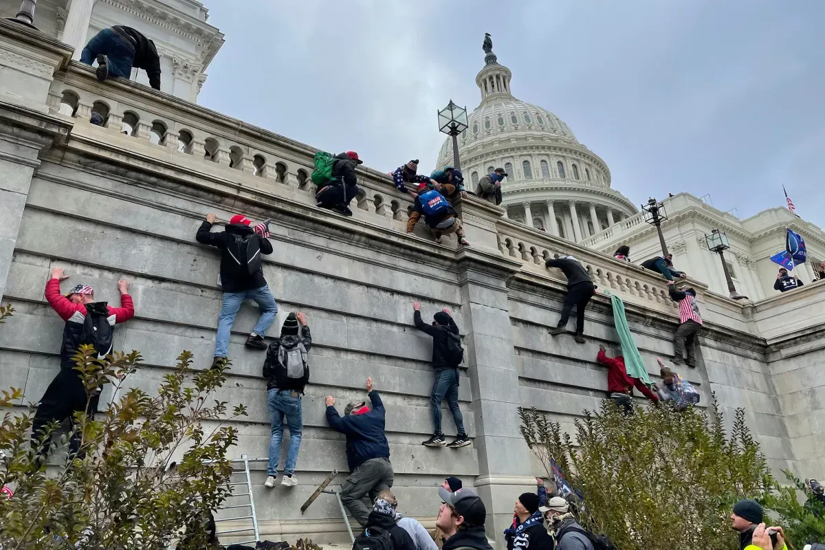 Capitol stormers massively ask for postponement of trials due to possible Trump pardon