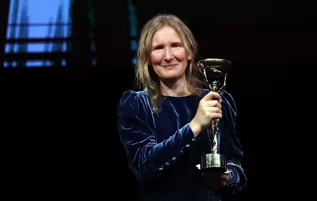 British writer wins the Man Booker Prize