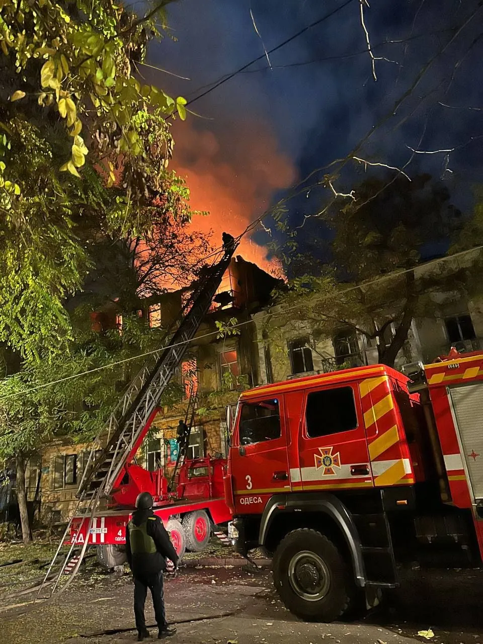 Удар по Одесі: 9-річний хлопчик серед постраждалих, сотні будинків залишилися без тепла