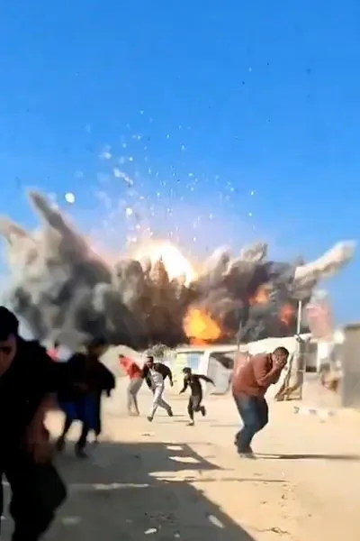 Israeli air strike on humanitarian camp in Gaza: what is known about the consequences