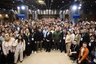 “The unity of Ukrainian youth is important to us” - Zelenskyy during a meeting with students