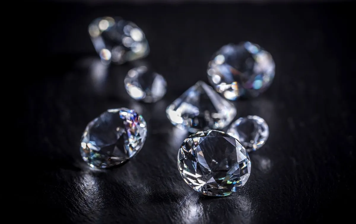 India sharply reduced imports of Russian diamonds: what is the reason