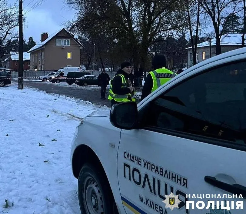 У Києві стався вибух через детонацію невідомого предмету: є загиблий 