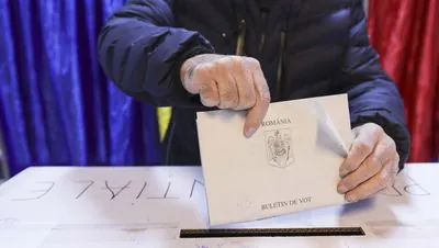 Romania elects president: first million votes registered