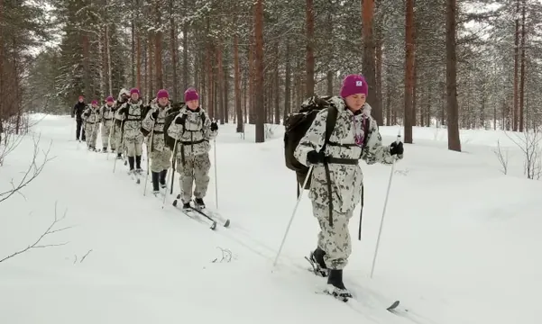 Финские женщины массово записываются на курсы выживания из-за угрозы из россии