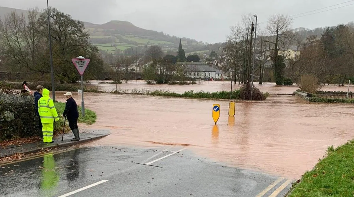 Storm Bert threatens to flood 400 areas in the UK and Ireland