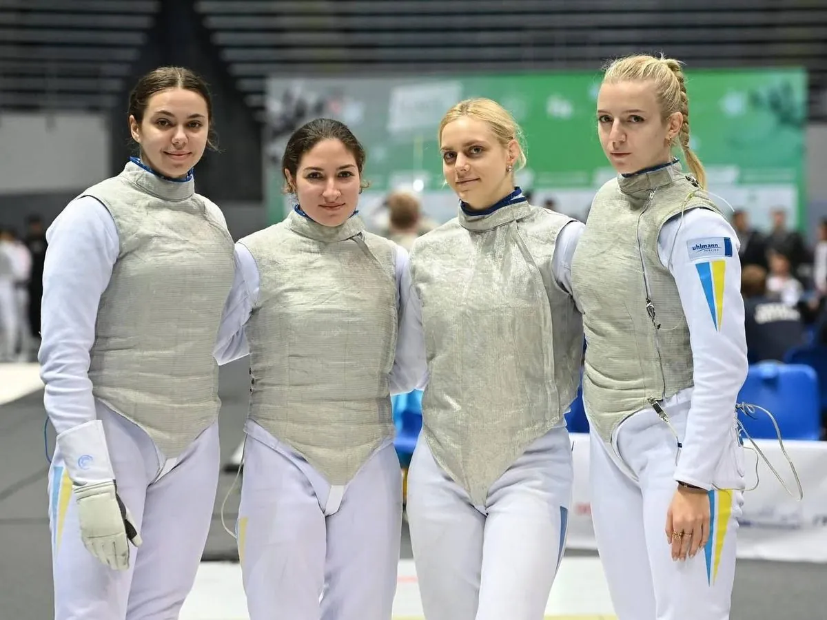 Ukrainian foil fencers win silver medal World Cup in Tunisia