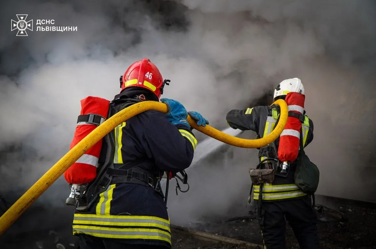 14 регионов Украины оказались под вражеским ударом: спасатели показали последствия атаки рф