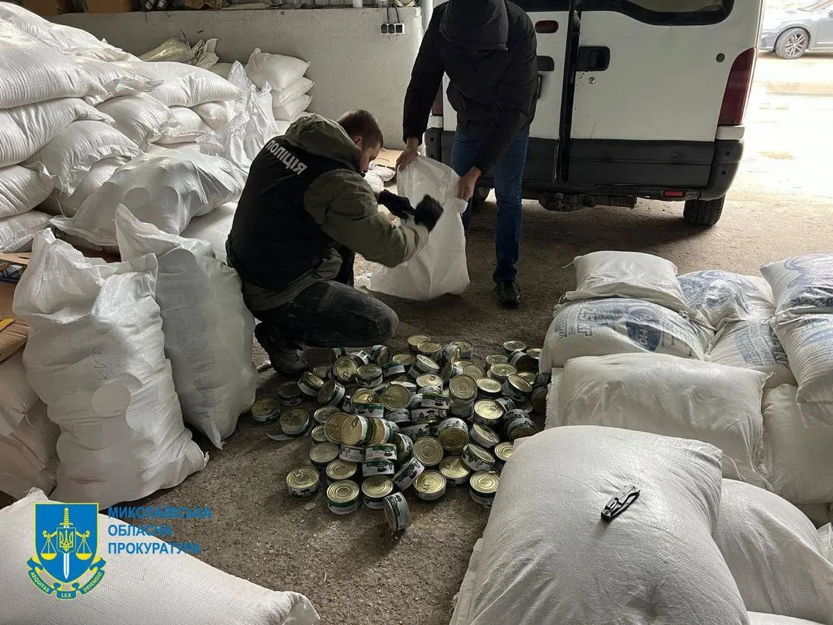 Sold humanitarian aid for more than 600 thousand hryvnias: in Nikolaev suspect volunteers and entrepreneur