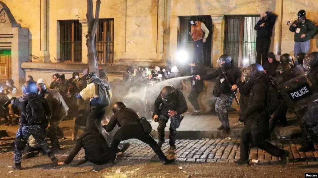 Разгон митинга в Тбилиси: десятки задержанных и пострадавших