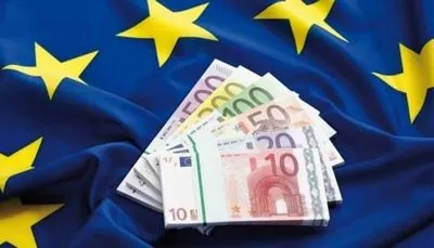 The EU will provide Ukraine with an additional 4.2 billion euros in December to support the budget