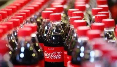 Coca-Cola's high-profile promise for reusable packaging disappeared ahead of the plastic summit