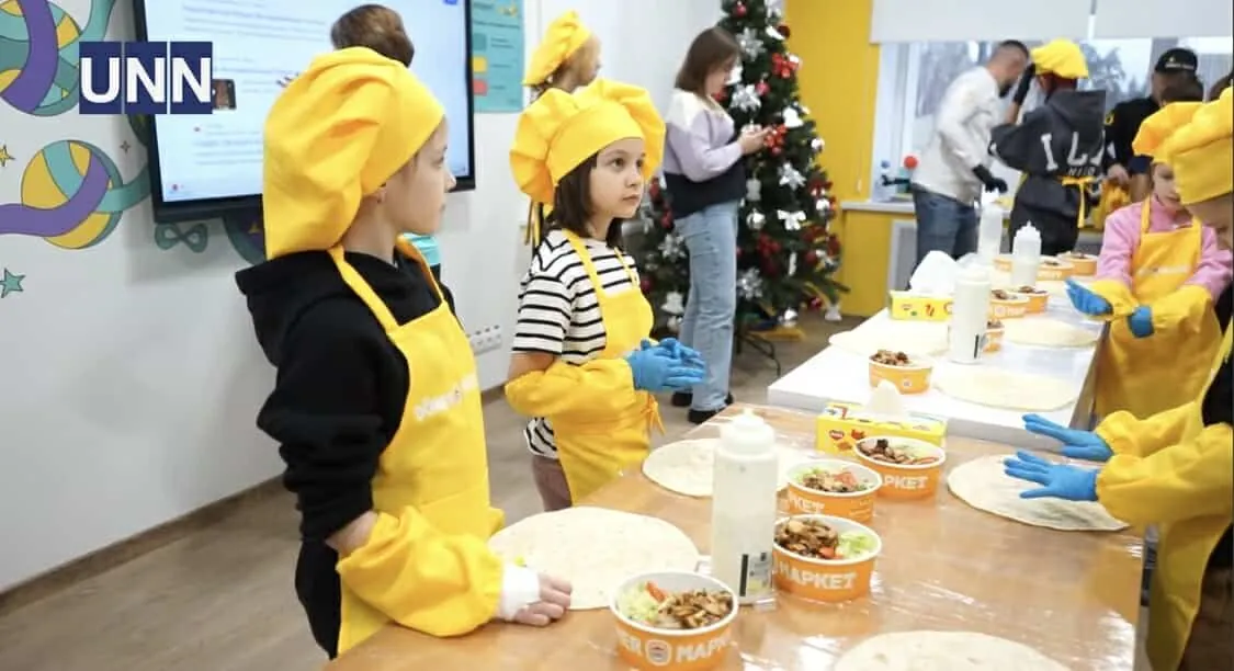 A master class on cooking a safe and delicious dish was held for children of the Regional Hospital in Kiev region