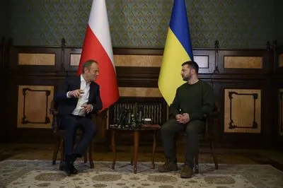 Against the backdrop of statements about peace talks: Zelenskyy says he had a good conversation with Tusk and plans for 2025