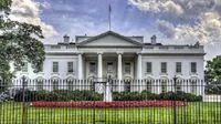 An unknown man tried to climb over the fence at the White House: what happened?