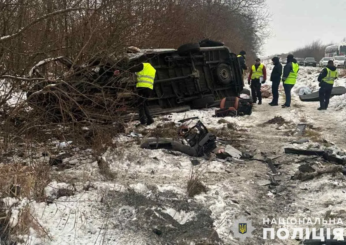 Large-scale accident near Lviv: three cars collide, killing 7 people