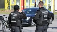 Police detain four men in Berlin for attacking SPD representatives