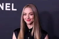 Amanda Seyfried comments on the viral video of listening to a song from the musical Wicked