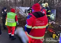 Mercedes minibus slides into a ditch in Volyn: driver killed, 5 people injured