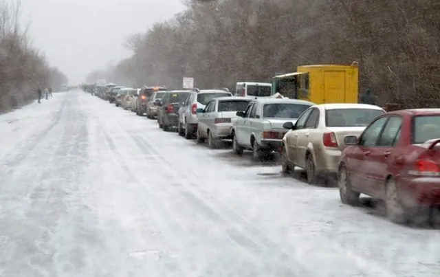 Різдвяний ажіотаж: пасажиропотік на кордоні Львівщини зріс на 25% 