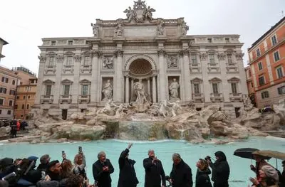 Restored Trevi Fountain in Rome reopened: what will change for tourists