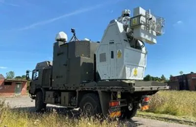 British soldiers successfully test radio wave weapon to destroy drones for the first time