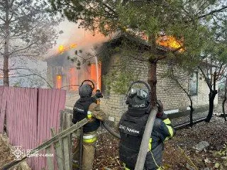 Рятувальники на Донеччині потрапили під обстріл під час гасіння пожежі