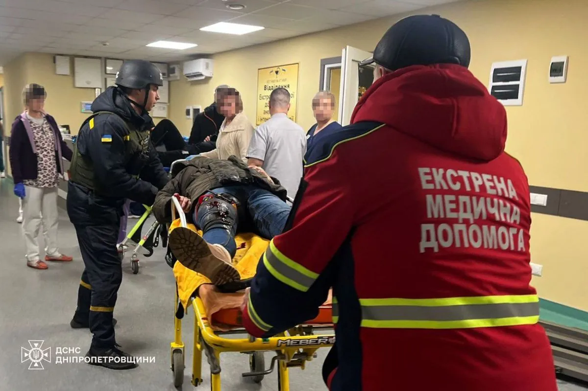 Russians attacked the central market in Nikopol: 6 injured