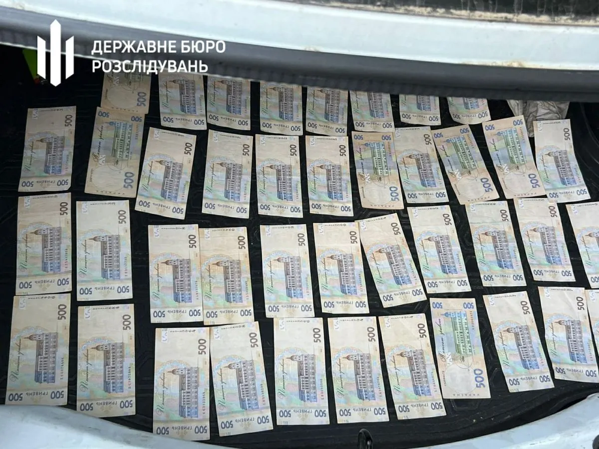 Law enforcement officer in Sumy sold secret data on checkpoints for 30 thousand