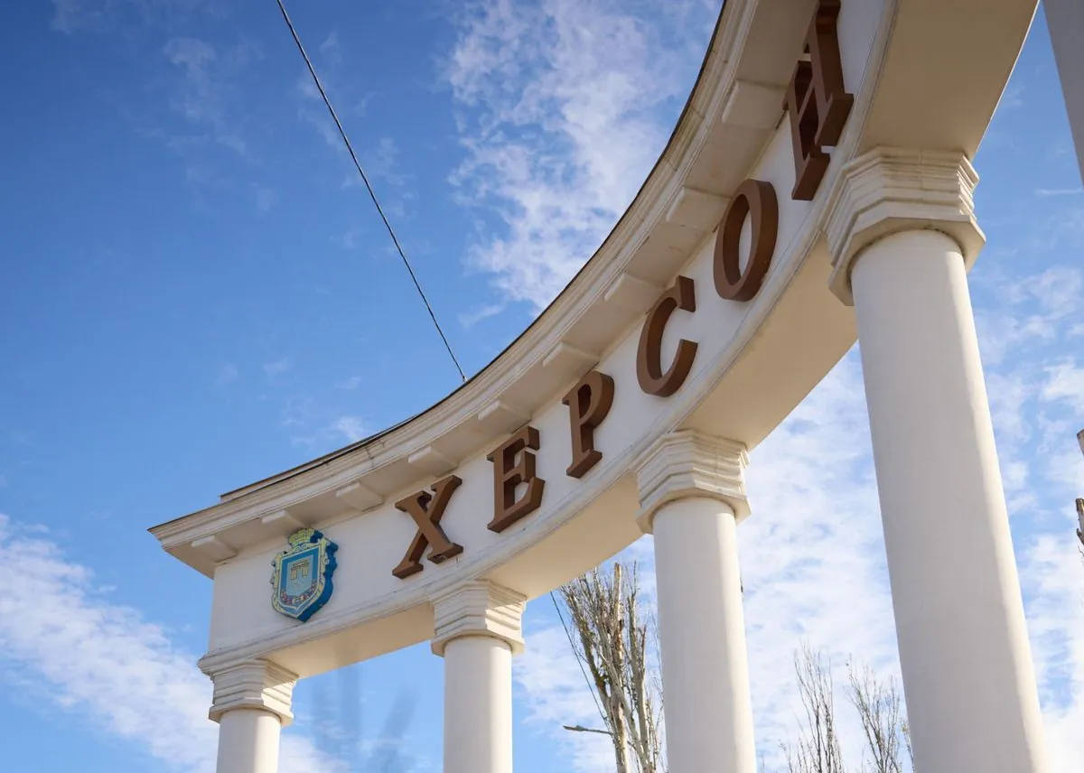 Russians shell Kherson on New Year's Eve, wound a woman Russians shell Kherson on New Year's Eve, wound a woman