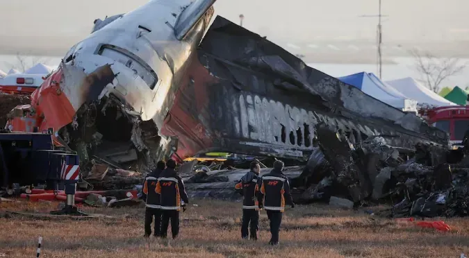 В Южной Корее проводят обыски после авиакатастрофы Boeing 737-800