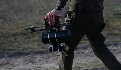 The Ministry of Defense demonstrated new fiber optic FPV drones for the Armed Forces of Ukraine