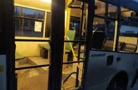 Occupants attack a bus in the suburbs of Kherson