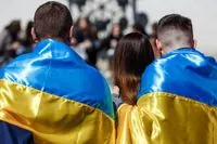 Матеріальні труднощі, миротворці та вибори: головні настрої українців на початку 2025 року