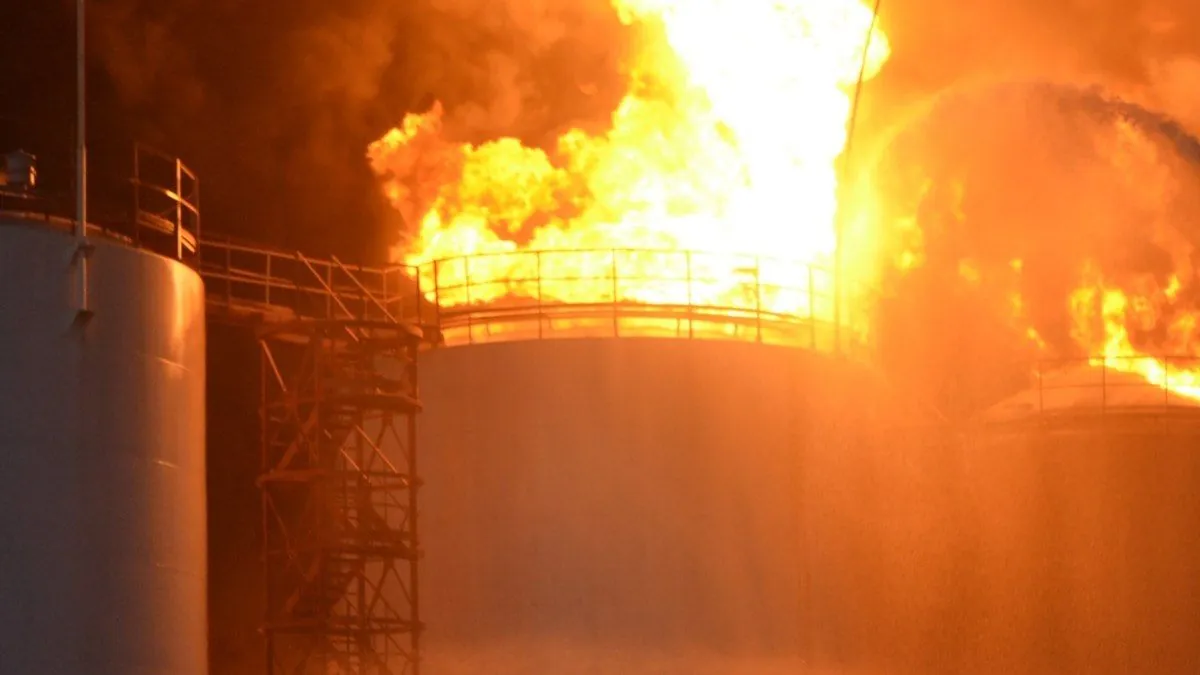 Oil depot in Russia's Engels continues to burn for a fourth day after being hit by drones Oil depot in Russia's Engels continues to burn for a fourth day after being hit by drones