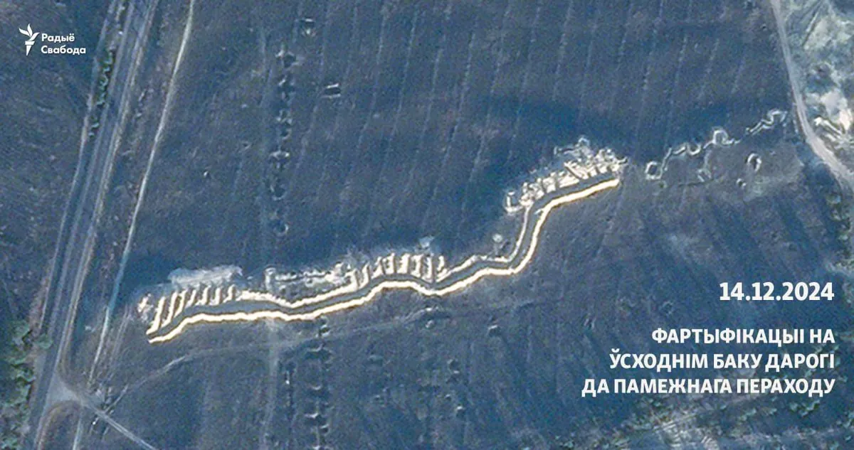Поблизу білорусько-литовського кордону зʼявилися військові окопи: опубліковано супутникові фото Поблизу білорусько-литовського кордону зʼявилися військові окопи: опубліковано супутникові фото